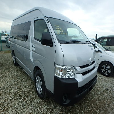 Buy Japanese Toyota Hiace  At STC Japan